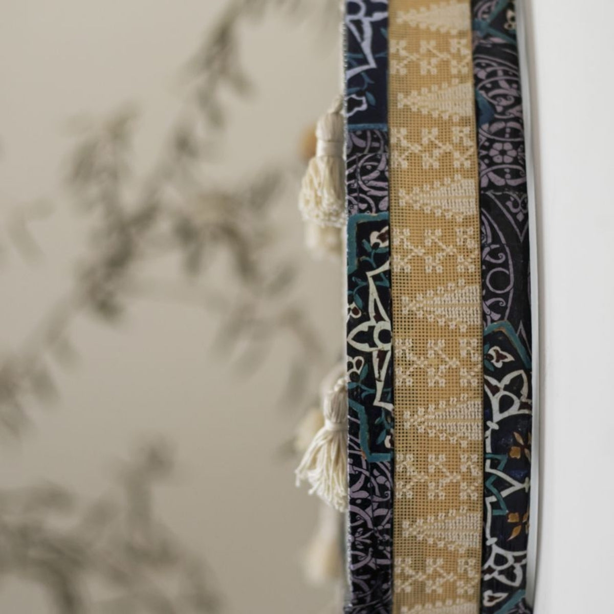Arabic Pattern Oud Guitar Wall Hanging Decor
