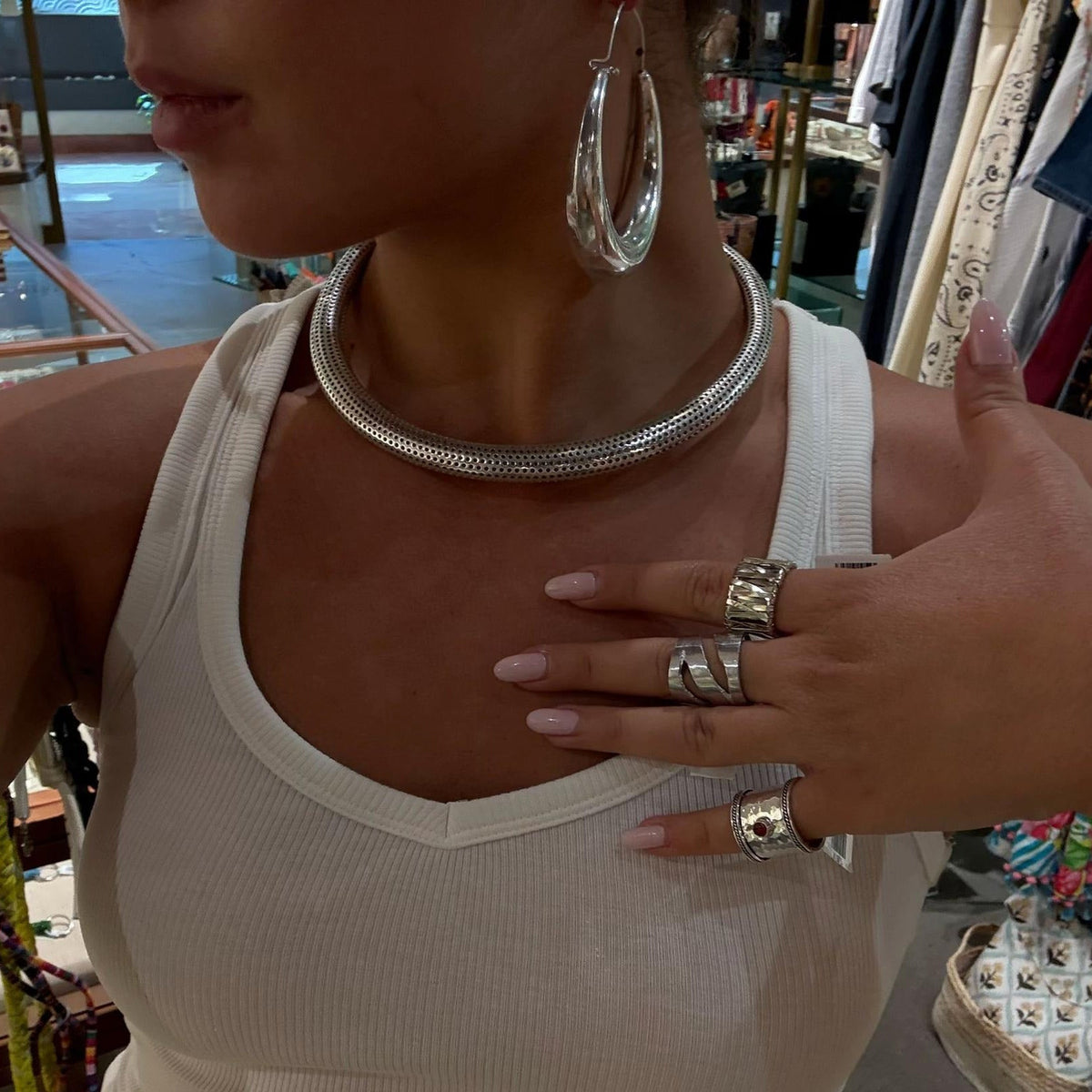 Perforated Tube Open Collar Choker