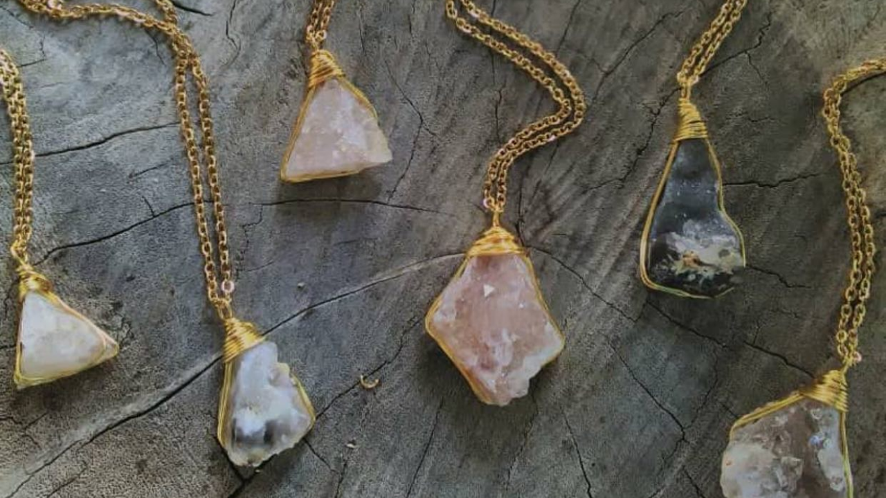 Healing Crystals, Jewelry & Spiritual Gifts Dubai at Boom & Mellow