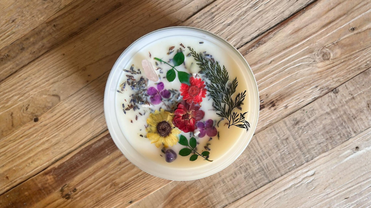 Theia Candles UAE Handmade Soy Wax Crystal & Floral Candles at Boom & Mellow