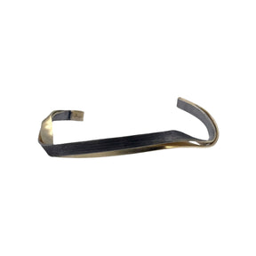 Chant Arzo Cuerpo Twisted Cuff Bracelet