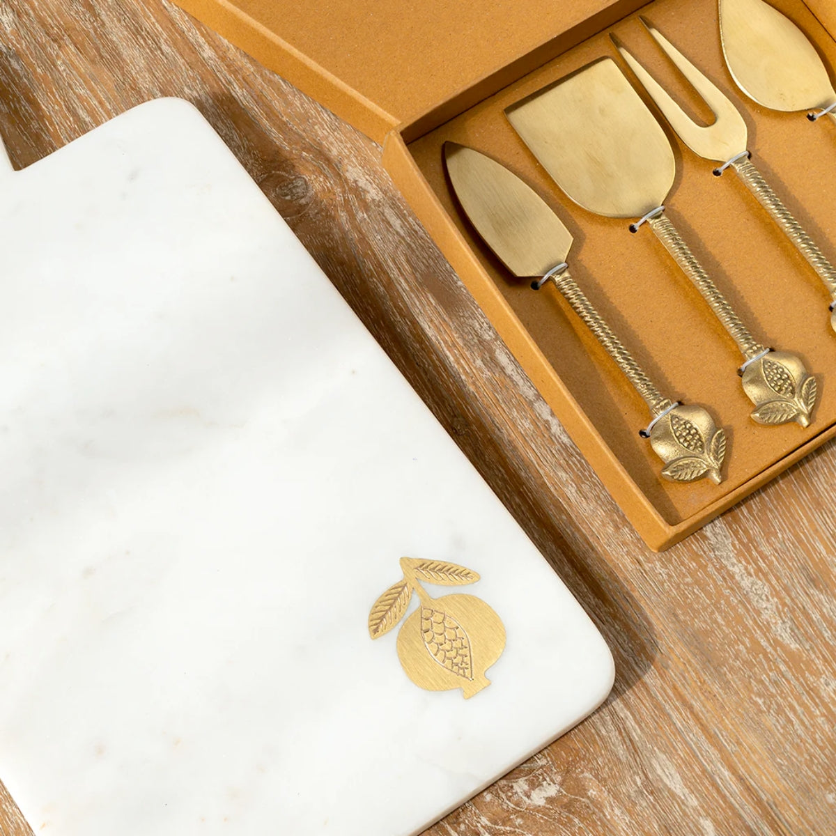 Pomegranate Marble Cheese Board and Knives Set
