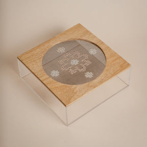 JRD Home Blossom Embroidered Mesh Wooden Lid Medium Square Plexi Box