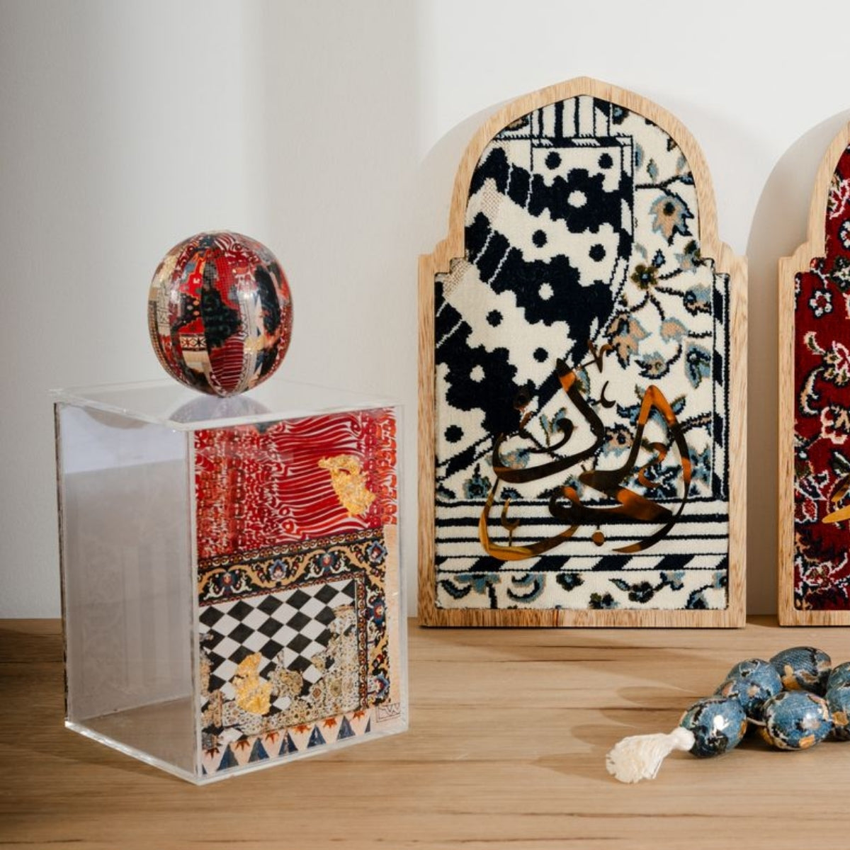 Decoupage Tall Plexi Box with Sphere Handle